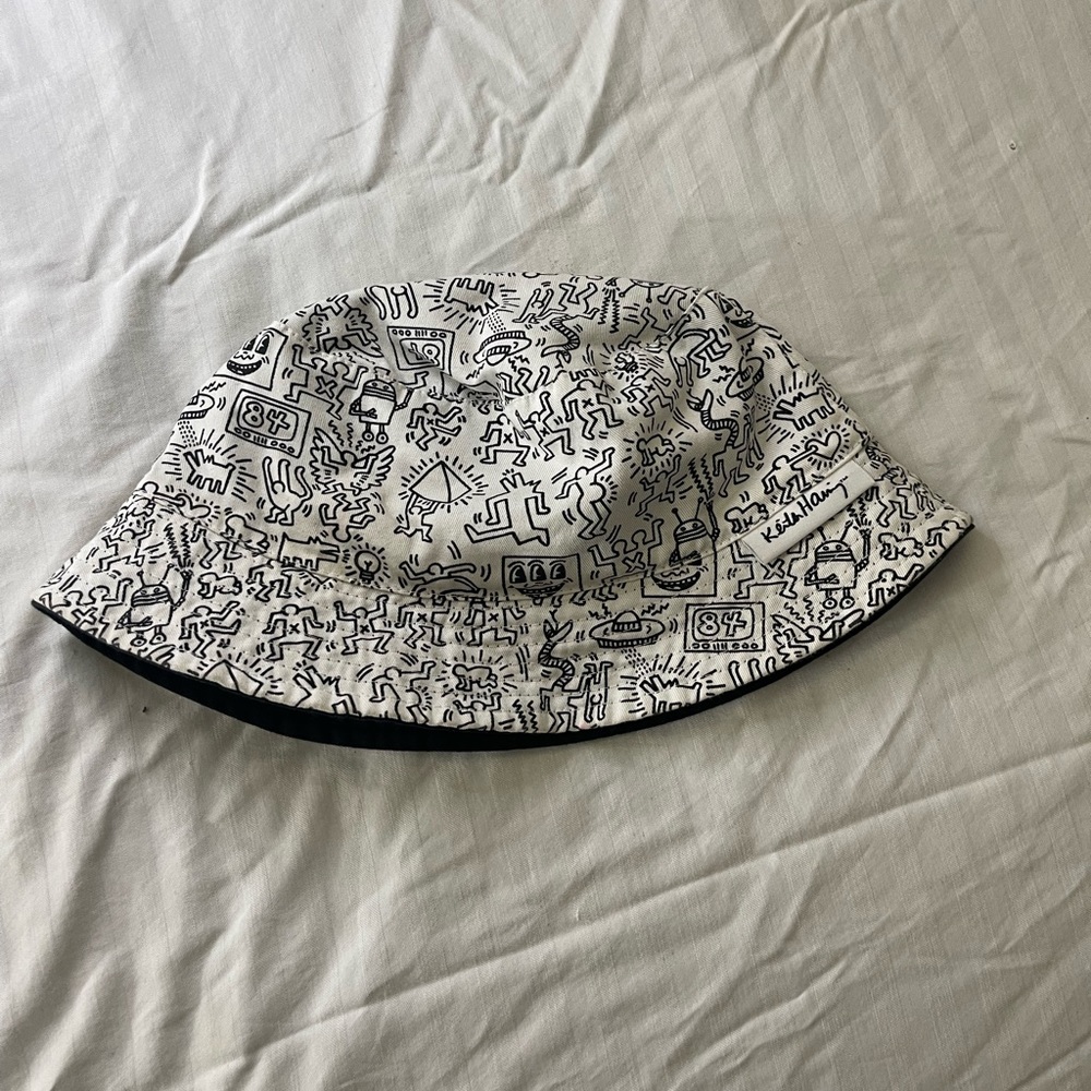 Keith Haring bucket hat